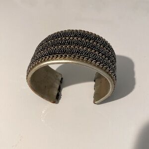 Woman’s Leather & Metal Interlink Bracelet